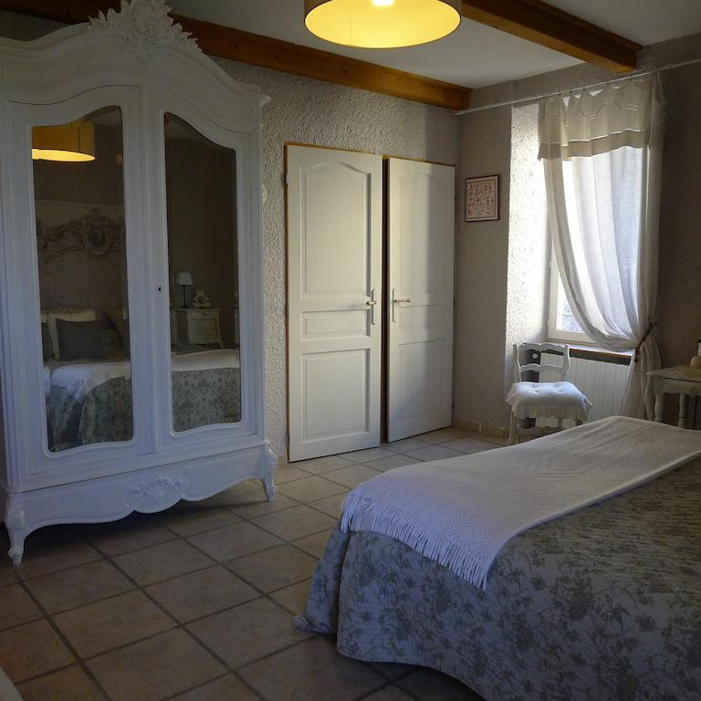 Domaine De La Manse Hotel Villeneuve-de-Berg Szoba fotó
